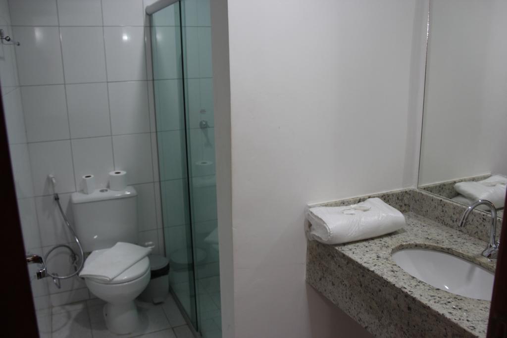 Larison Economy Hotel Porto Velho  Bagian luar foto
