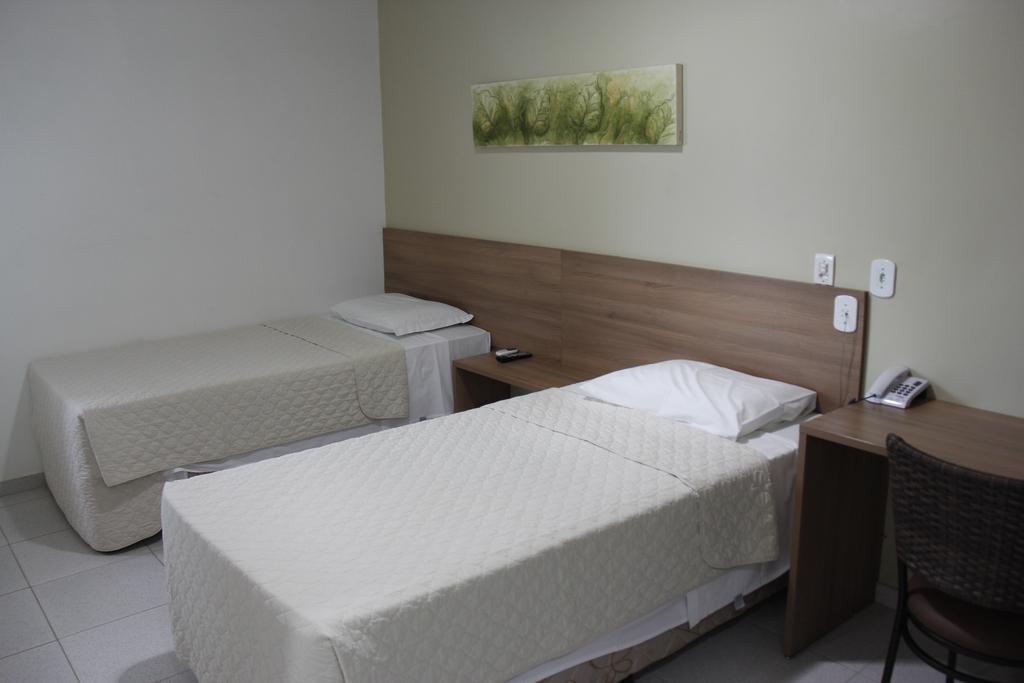 Larison Economy Hotel Porto Velho  Bagian luar foto