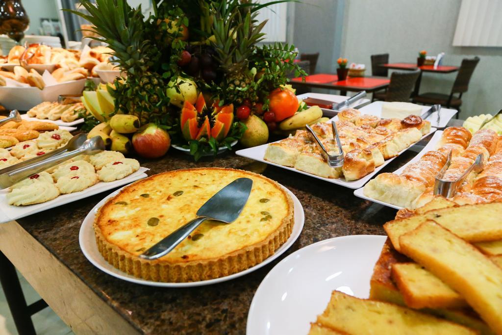 Larison Economy Hotel Porto Velho  Bagian luar foto