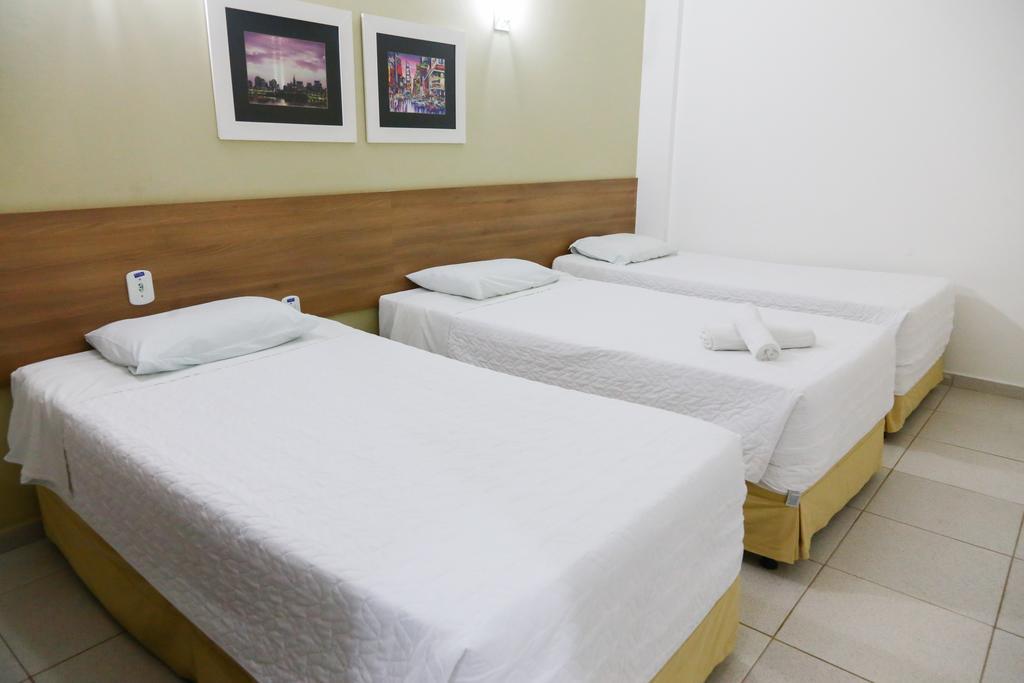 Larison Economy Hotel Porto Velho  Bagian luar foto