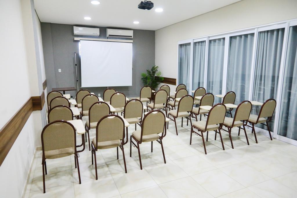 Larison Economy Hotel Porto Velho  Bagian luar foto